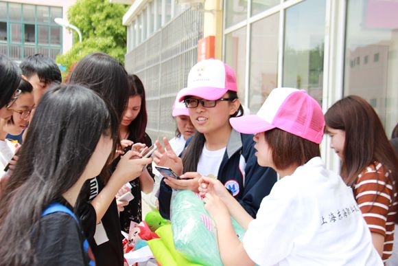 6.“分享精彩·易起来”活动现场.jpg
