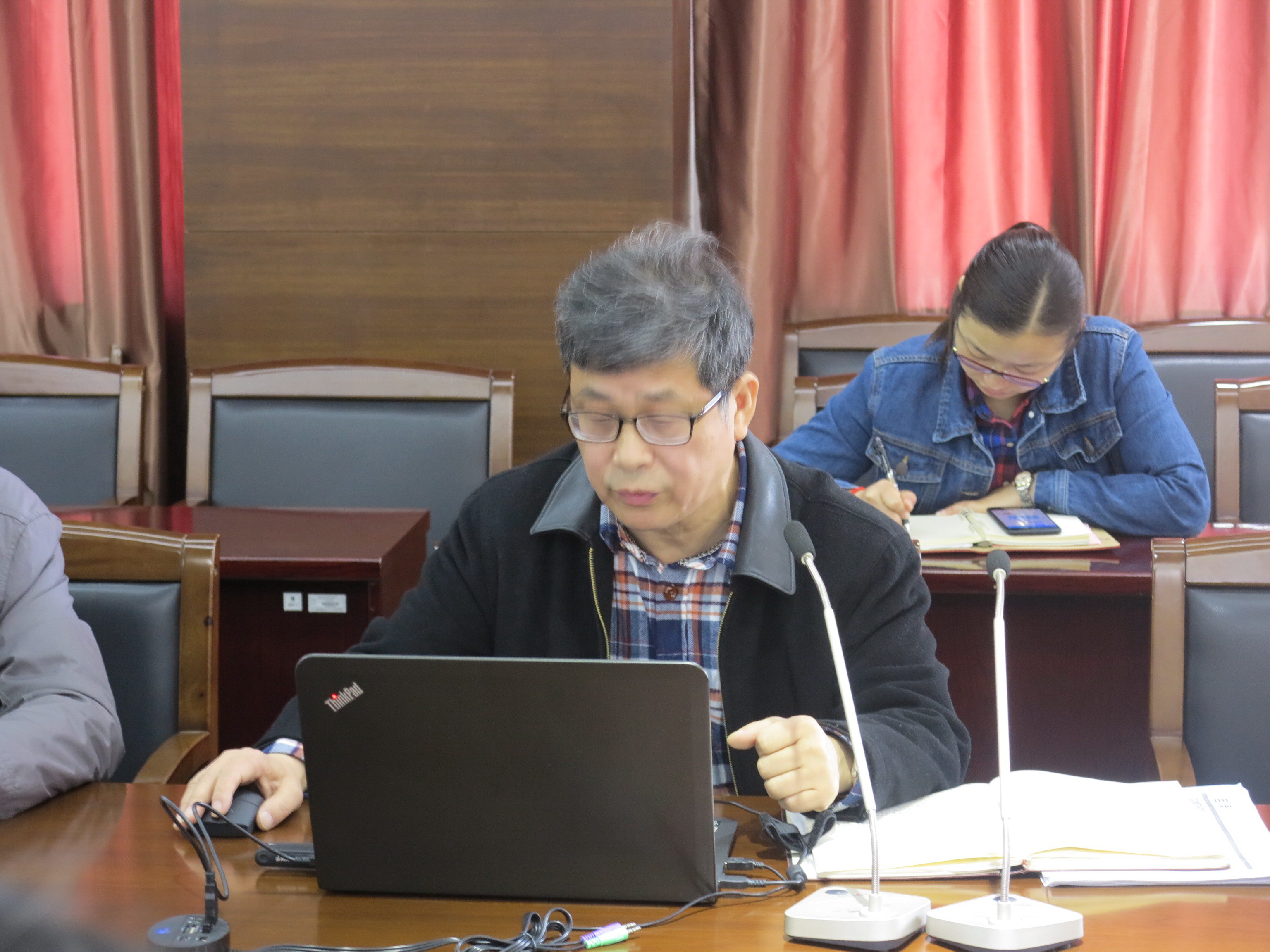 3教务处何民乐处长传达市教委2018年高职教学工作会议精神.JPG