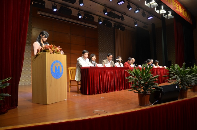 非毕业班学生发言.JPG