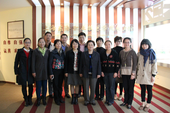 7.各校与会人员合影留念.JPG