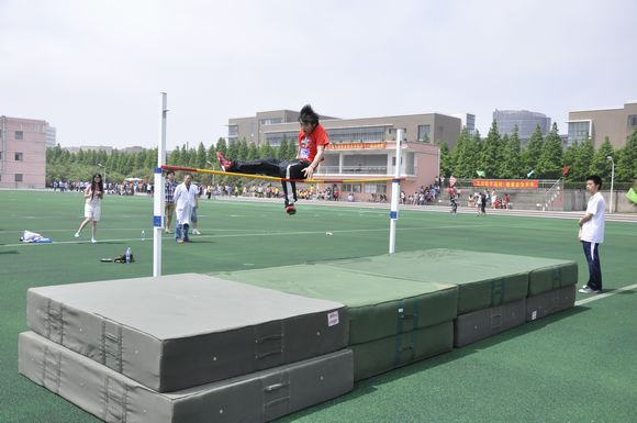 _DSC0926    男子跳高比赛.jpg