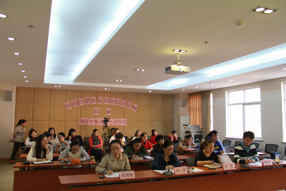 2.2013年度辅导员职业技能竞赛决赛现场.JPG