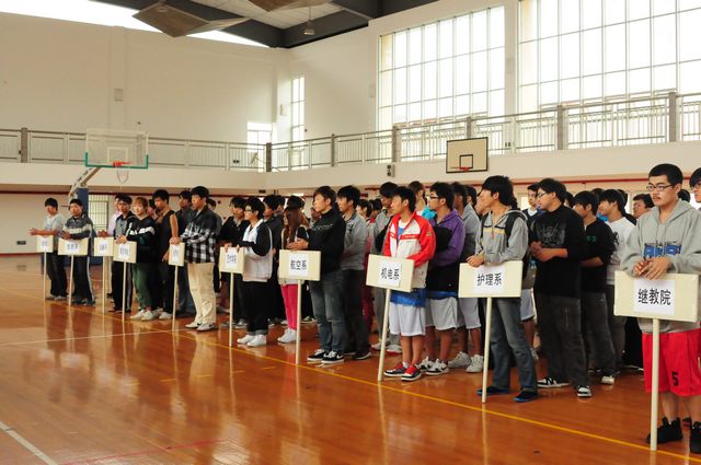 2011新生篮球赛开幕式.JPG