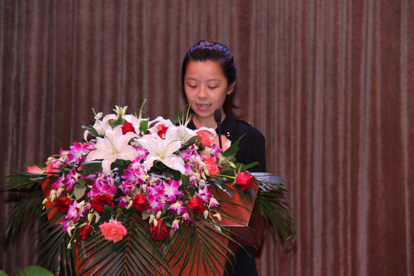 3.在校生代表孙睿倩发言.JPG