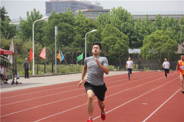 方天赐200m.jpg
