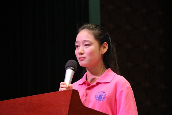 4.商贸学院国贸131班郑溢涵代表beat365参赛.JPG